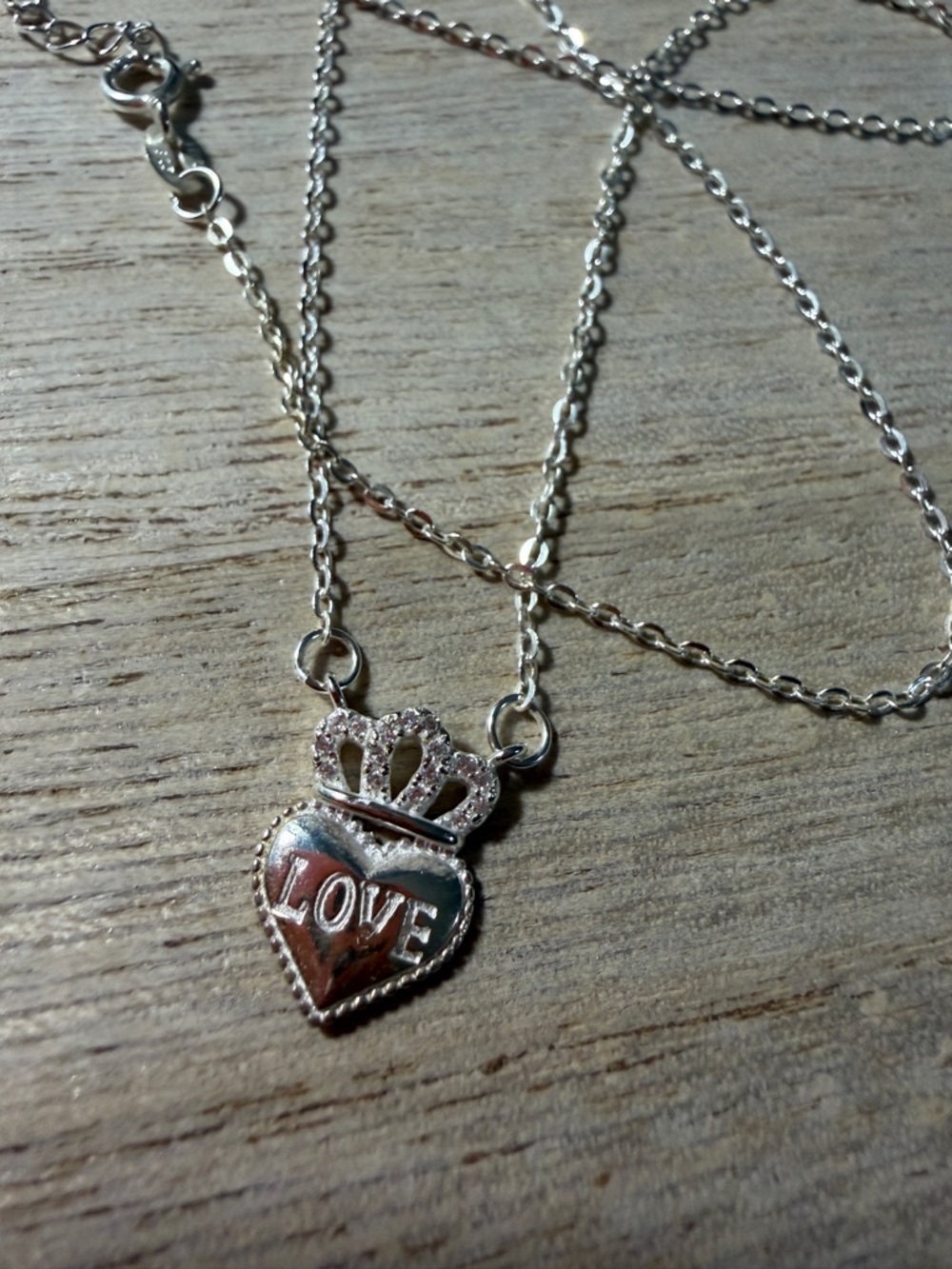 Heart crown necklace 16”